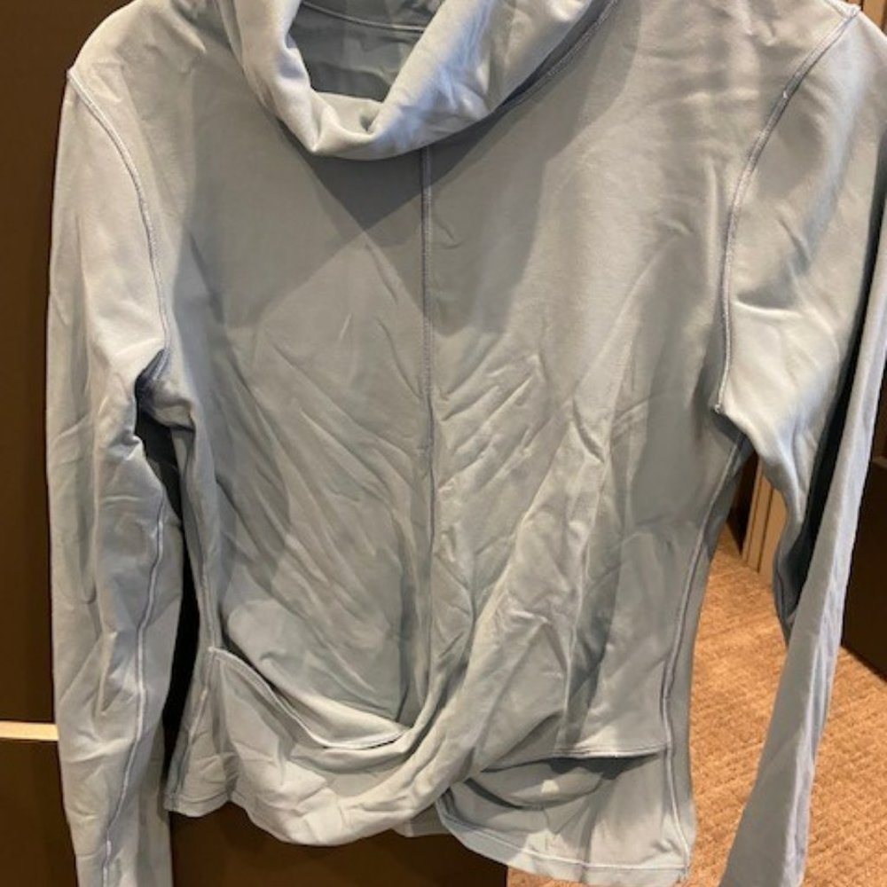 Lululemon top Size 8